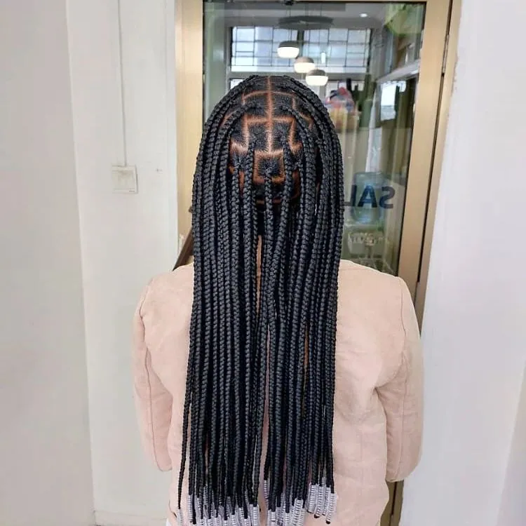 Long Jumbo Knotless Braids with Beads